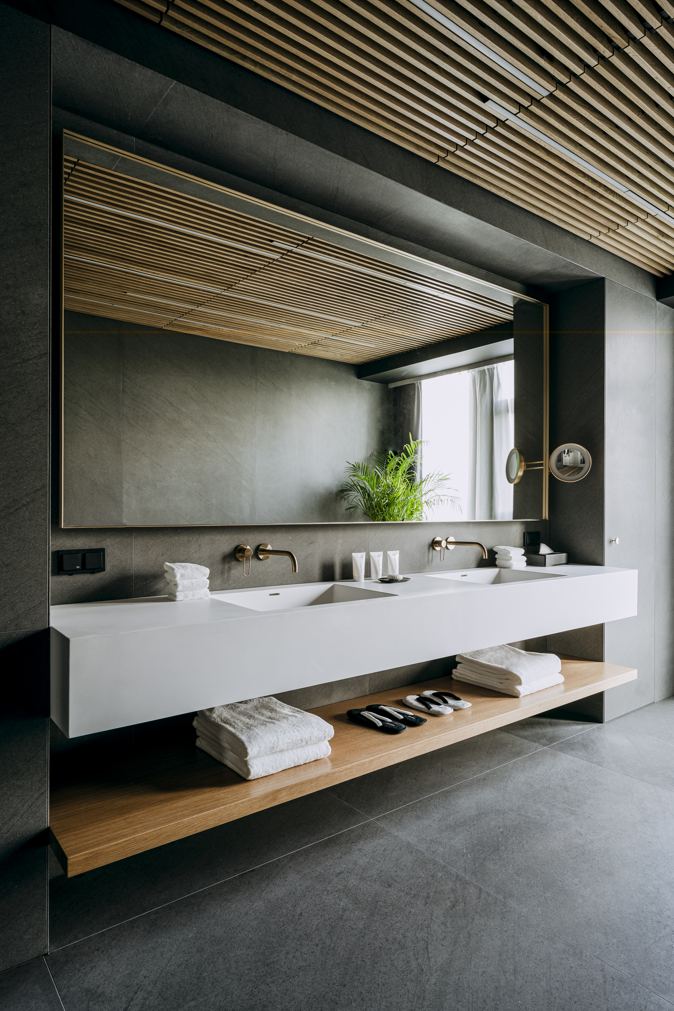 Image no. 1 of Project by Medusa Group - Wooden bathtub Puari for Nobu Warsaw