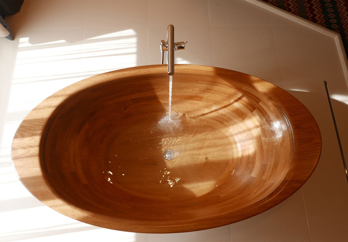 Image no. 3 of Six custom wooden bathtubs made in Oak - Hotel Bania **** Thermal & Ski