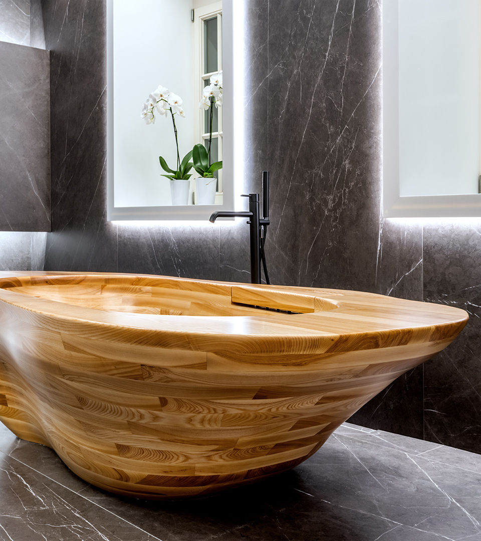 Custom wooden bathtub crafted in ash wood
