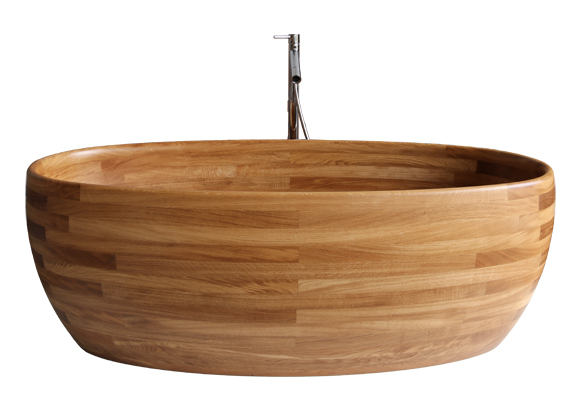 Wooden bathtub made by Unique Wood Design